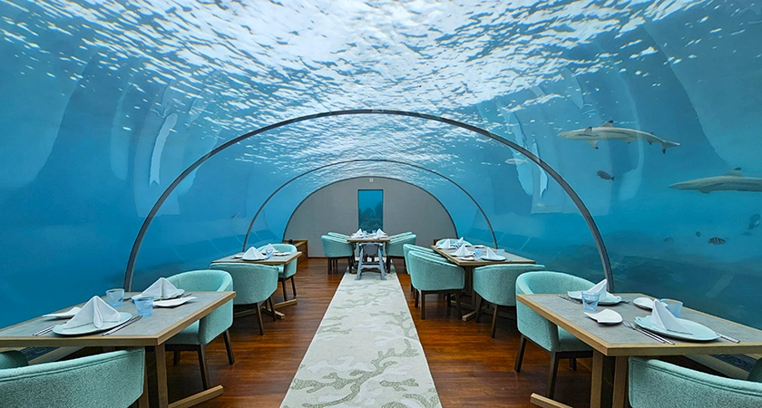 underwater restaurant