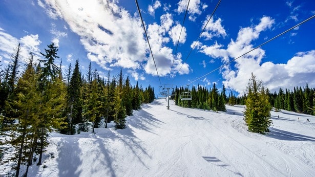 01-NEJ-lyzovani-Italie